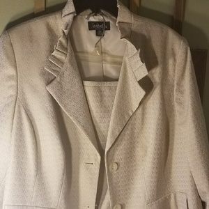 Brand new Women's 2 piece suit